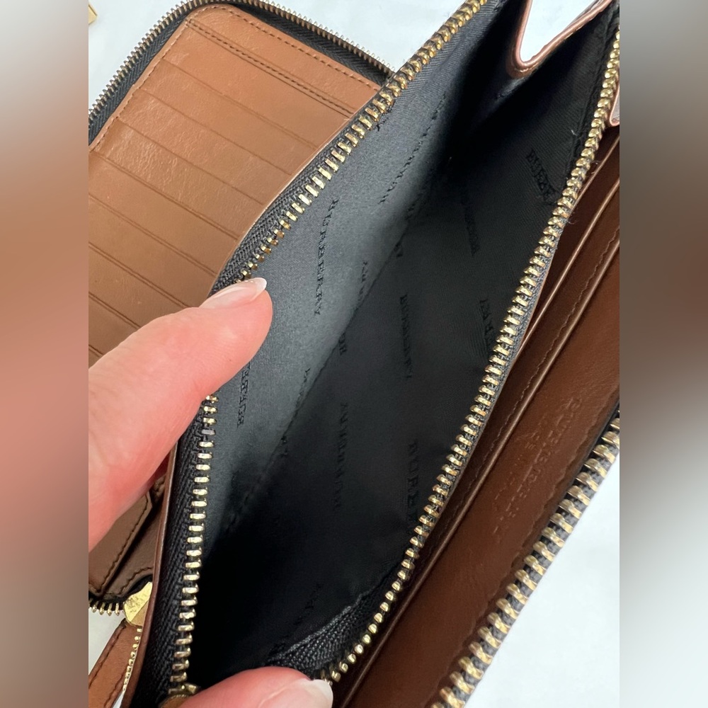BURBERRY  Horseferry Check Zip Around Wallet Brown - Picture 12 of 16